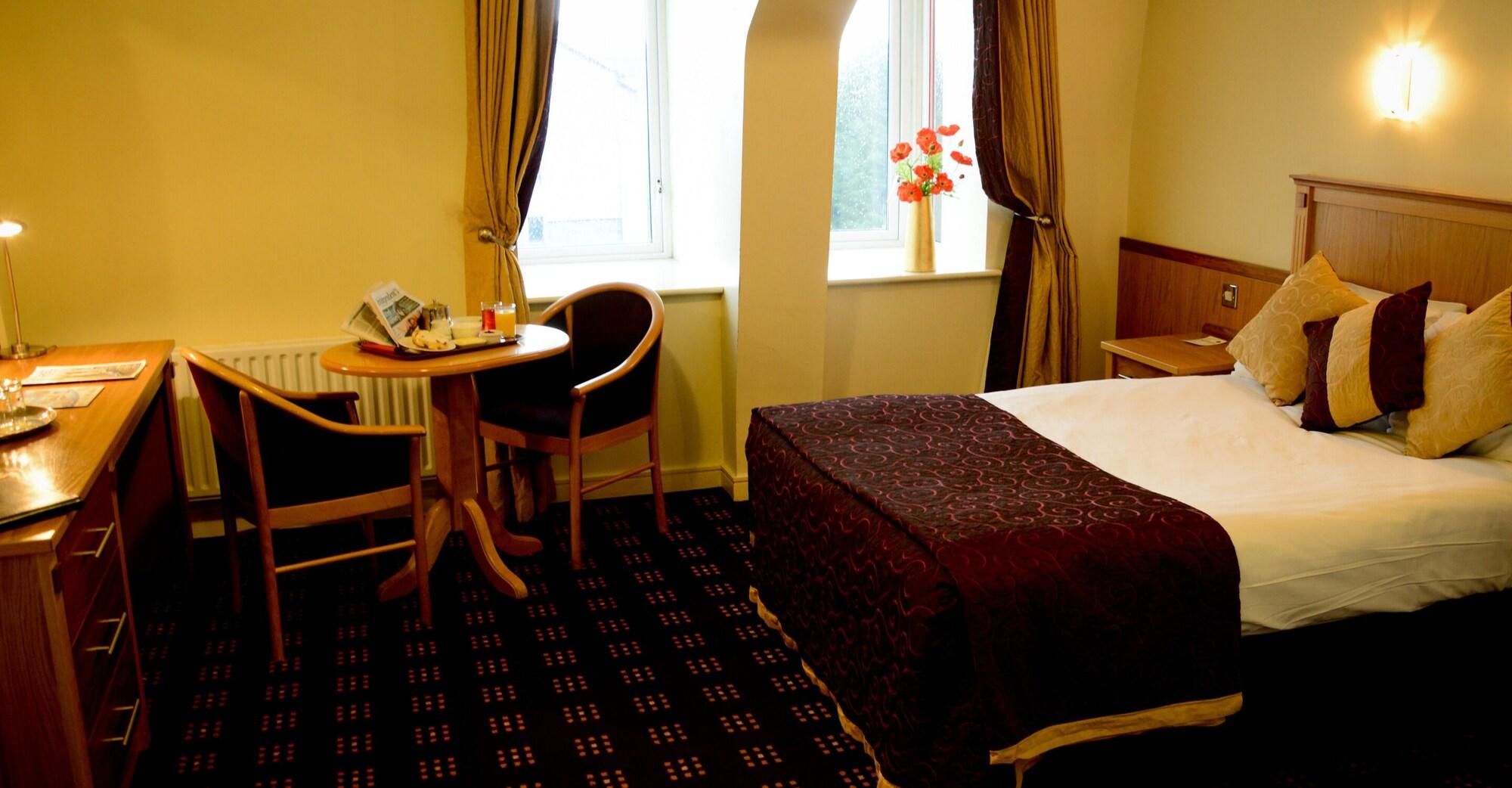 Bush Hotel County Leitrim ภายนอก รูปภาพ